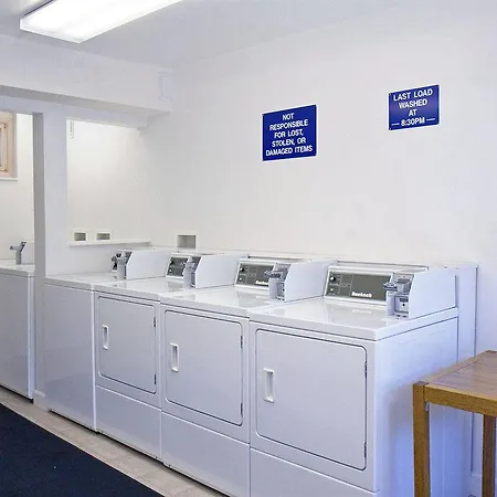 Travelodge By Wyndham Rapid City 